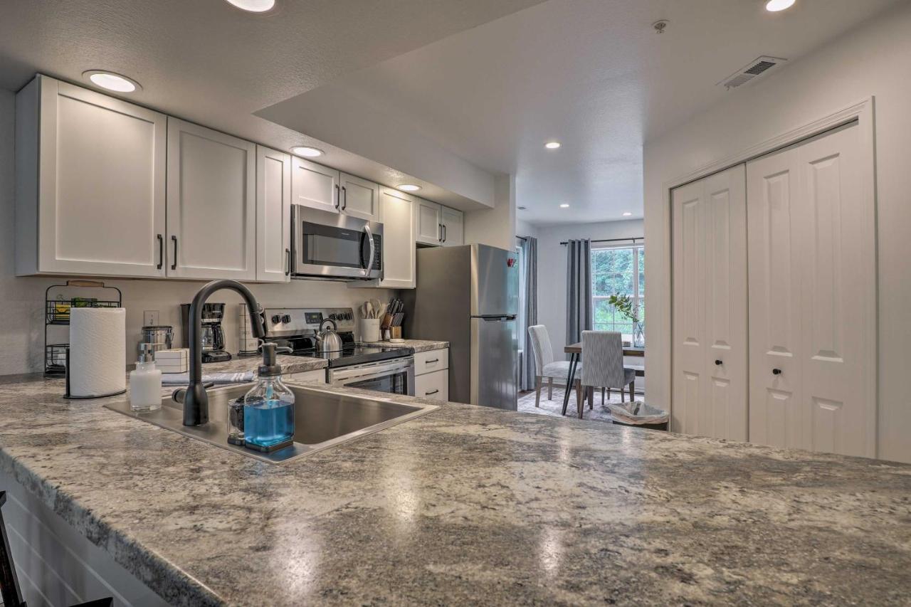 Branson Lakefront Condo With Sunroom And Lake Views! Екстериор снимка